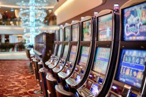 Produzione, importazione o distribuzione videogiochi o apparecchi per il gioco lecito: variare l'attività