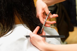 Acconciatori, barbieri, parrucchieri: subentrare nell'attività
